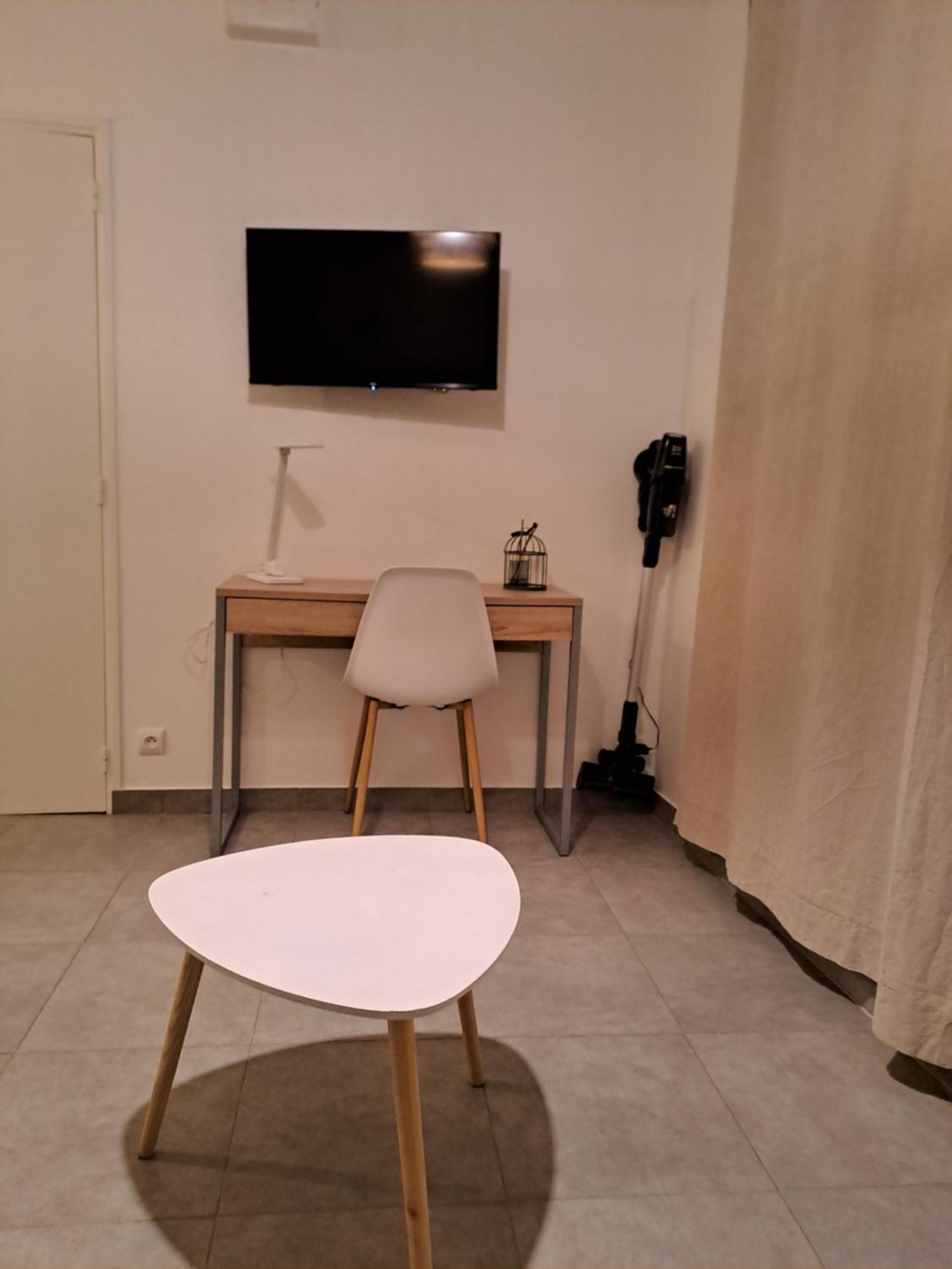 Super Studio, Proche Centre Rochefort (Charente-Maritime)